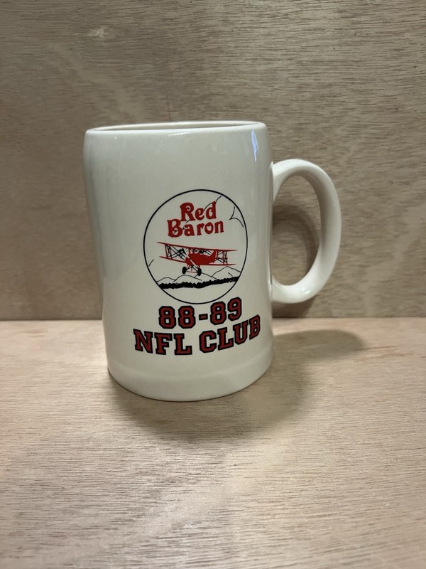Vintage Red Baron Restaurant 88-89. NFL Club Mug HTF! This will box ship 2U! (11