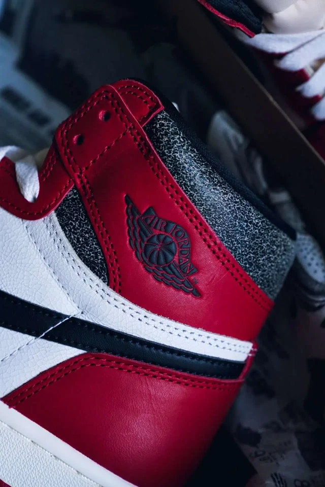 Nike Air Jordan 1 Retro Alto OG Chicago Lost and Found DZ5485-612 Para hombres Talla Nuevo Foto 4 de 4