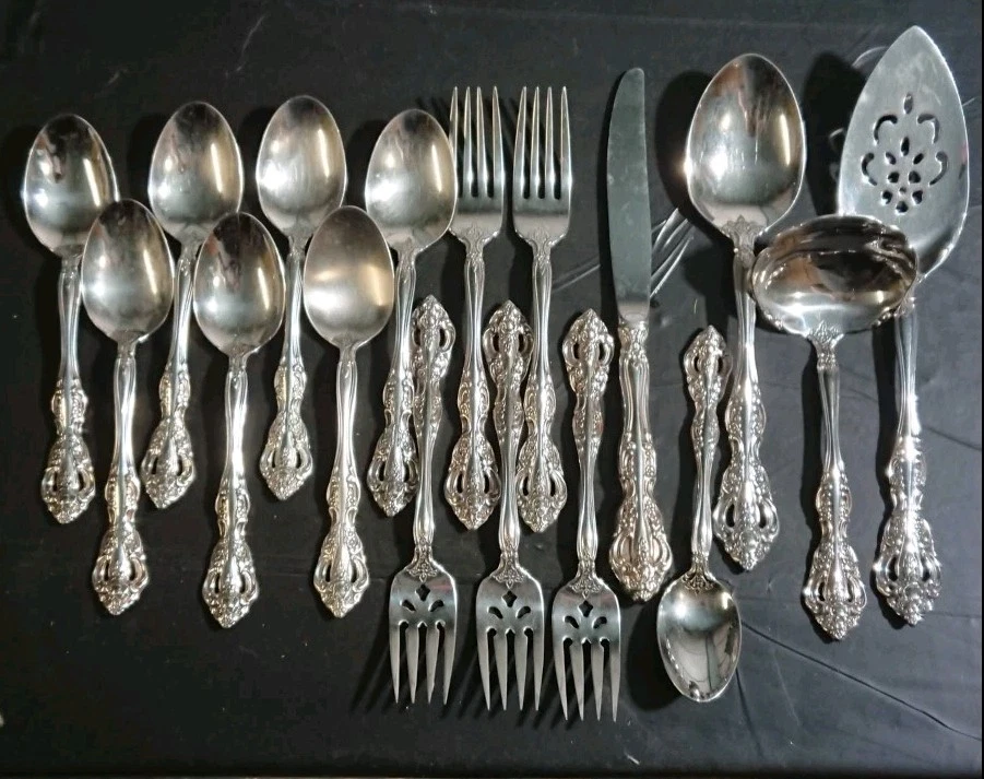 Oneida Heirloom Cube Mark Michelangelo Flatware Lot 17 PC