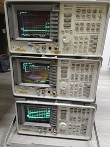 HP 8594E Spectrum Analyzer, 2x w/ OPT 105, 041