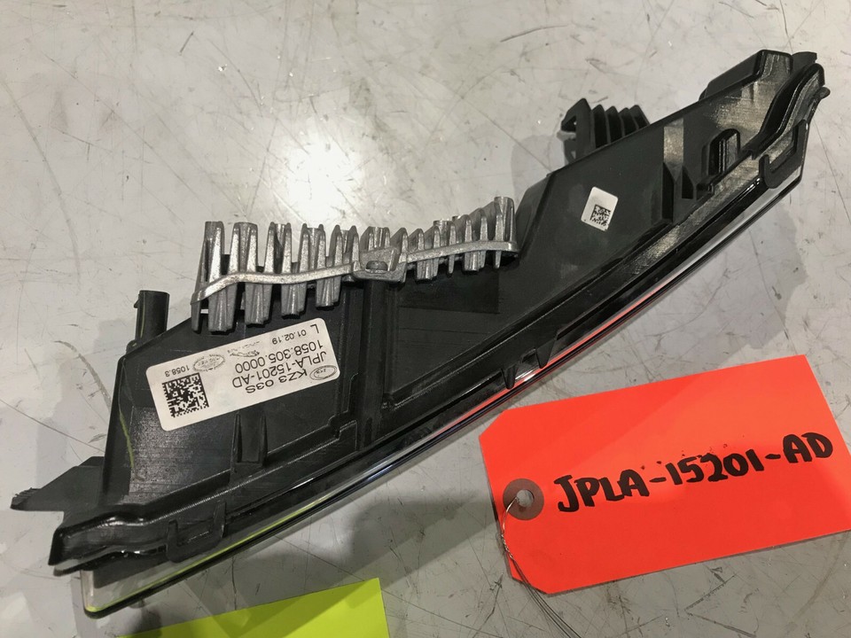 18 19 20 LAND ROVER RANGE ROVER VELAR OEM Fari Fendinebbia LED Destro ...