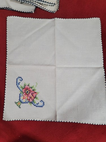 Vintage Cross Stitch Linen Napkins 4 Hemstitched 10 X 10 Sq Tea Coffee Luncheon - Picture 7 of 11