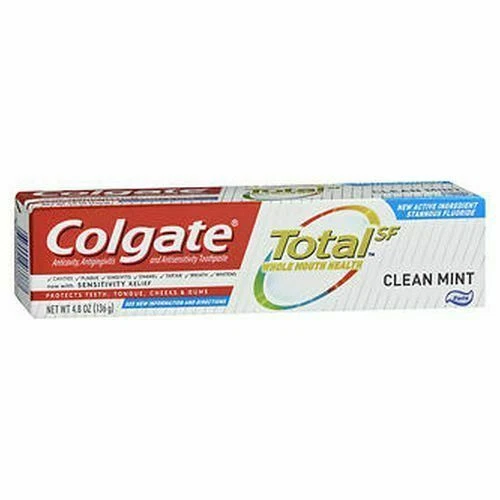 Cepillos de dientes manuales Colgate