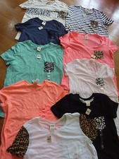 VICTORIAS SECRET PINK LEOPARD POCKET SCOOPNECK DOG TEESHIRT NWT