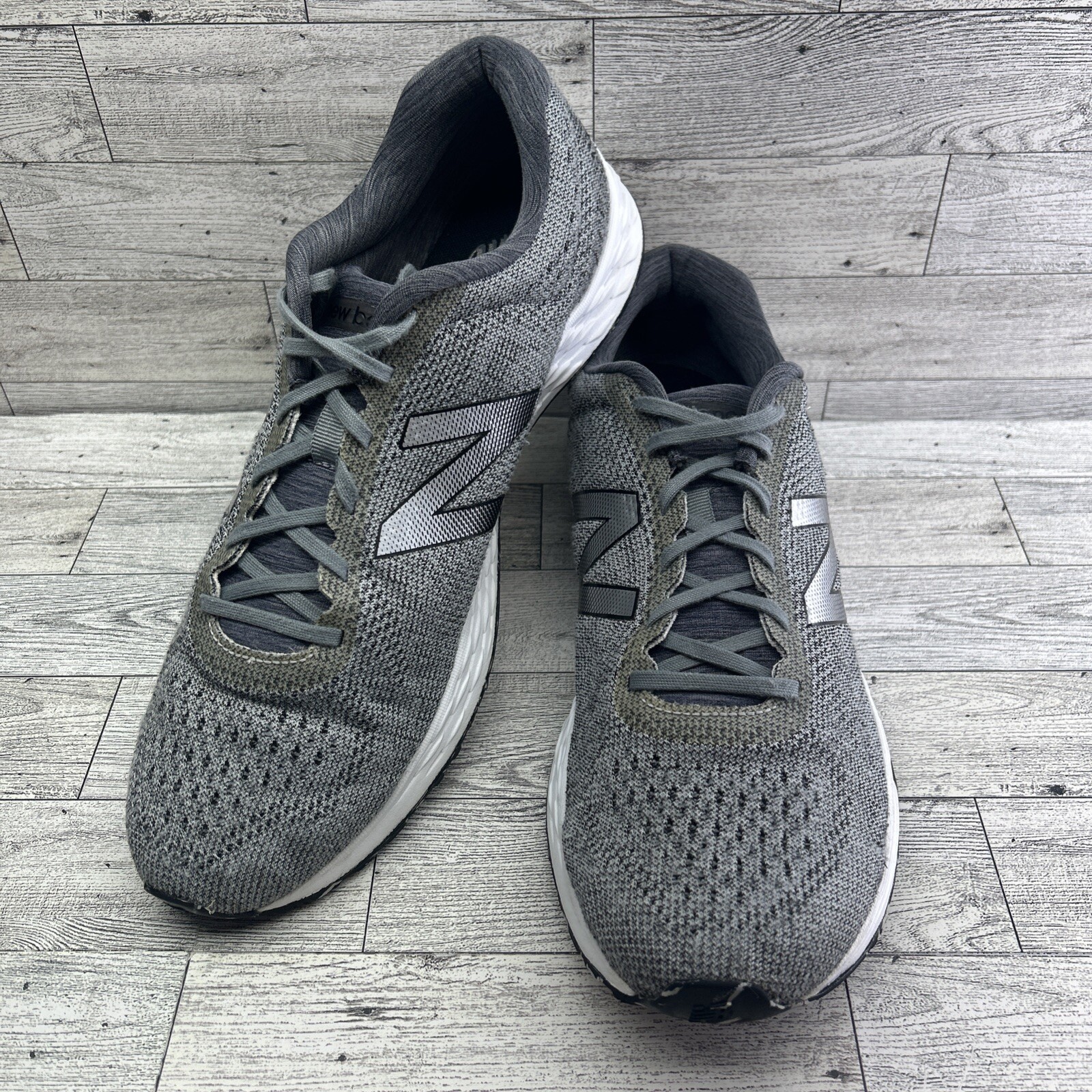 SAOLA Scarpe da corsa New Balance uomo 'Maris' taglia 12 D schiuma fresca Arishi visone argento