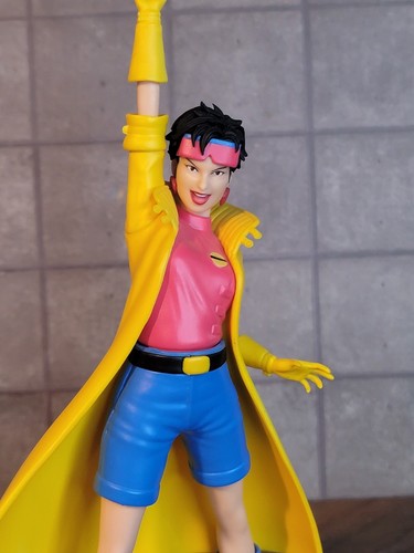 Kotobukiya ArtFX+ Marvel X-Men 92 97 Jubilee Statue - Picture 2 of 5