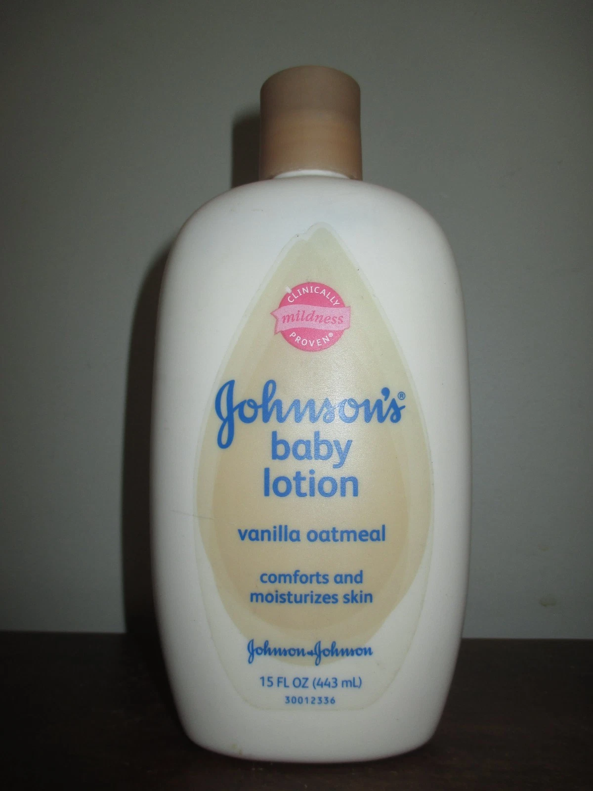 Johnson's Vanilla Oatmeal Baby Lotion 15 fl. oz
Opens in a new window or tab