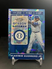 2020 Panini Chronicles - Optic Vladimir Guerrero Jr. #12 Blue Ice Prizm /99