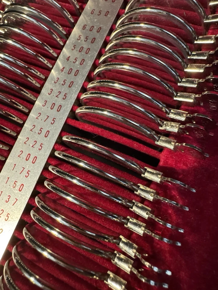 Kit de montaje y lente de prueba de optometrista oftalmólogo de colección en estuche de bloqueo Foto 3 de 4