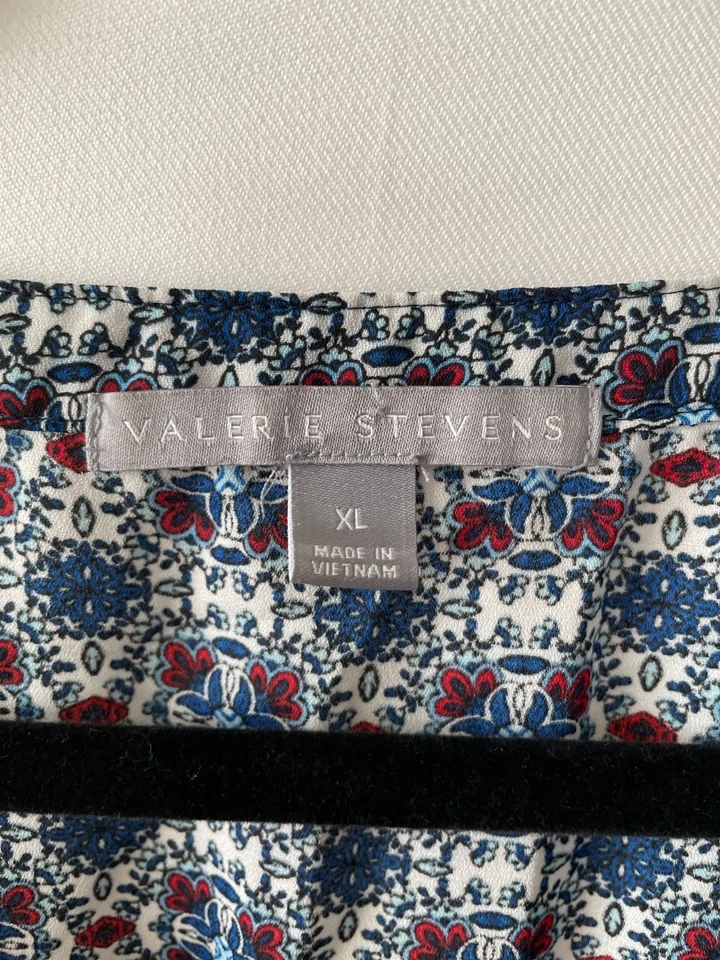 Valerie Stevens 女式多色活力佩斯利波西米亚衬衫束腰上衣 XL 码 — 第 3/4 张图片