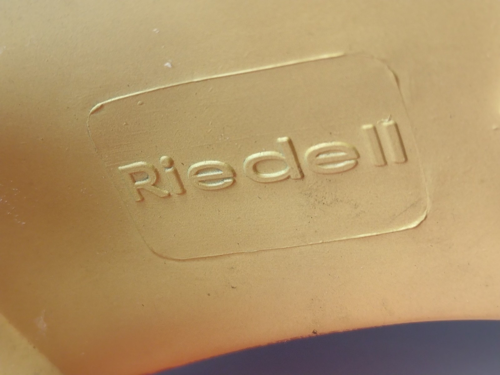 Riedell Women's Figure Skates Size 7 Model 112 With Skate Guards