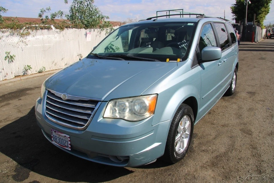 Chrysler Town & Country 2008  Foto 2 de 4