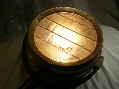 Antique Brass Headlight with 9-1/2" Smith Lens - Electrified - Picture 14 of 18