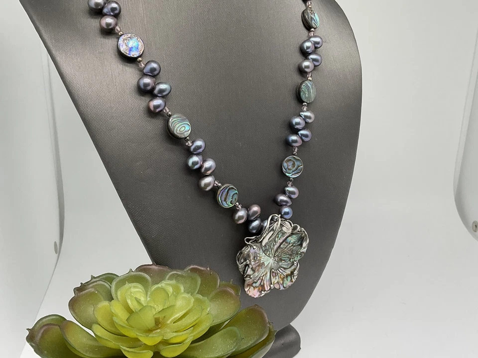 Peacock Baroque Tahitian Cultured Pearl Strand w/Abalone Disks / Lg Flower  - Image 2 of 4