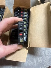 SQUARE D QO120 20 AMP 1 POLE CIRCUIT BREAKER 120/240 VOLT YELLOW FACE NEW 1 