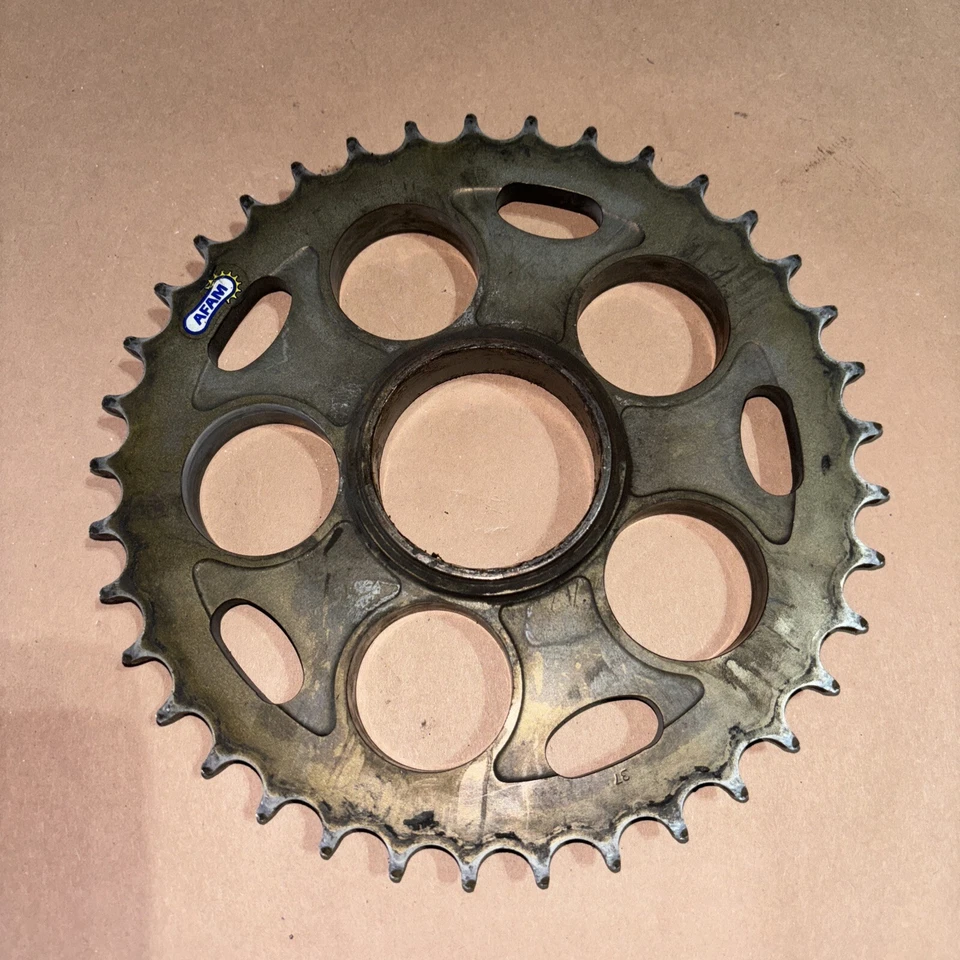 PIÑÓN TRASERO DUCATI SUPERBIKE 996 SPS AFAM ALUMINIO 37T 520 Foto 3 de 4