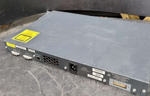 Cisco Catalyst 3750 Series PoE-24 - Picture 5 of 8