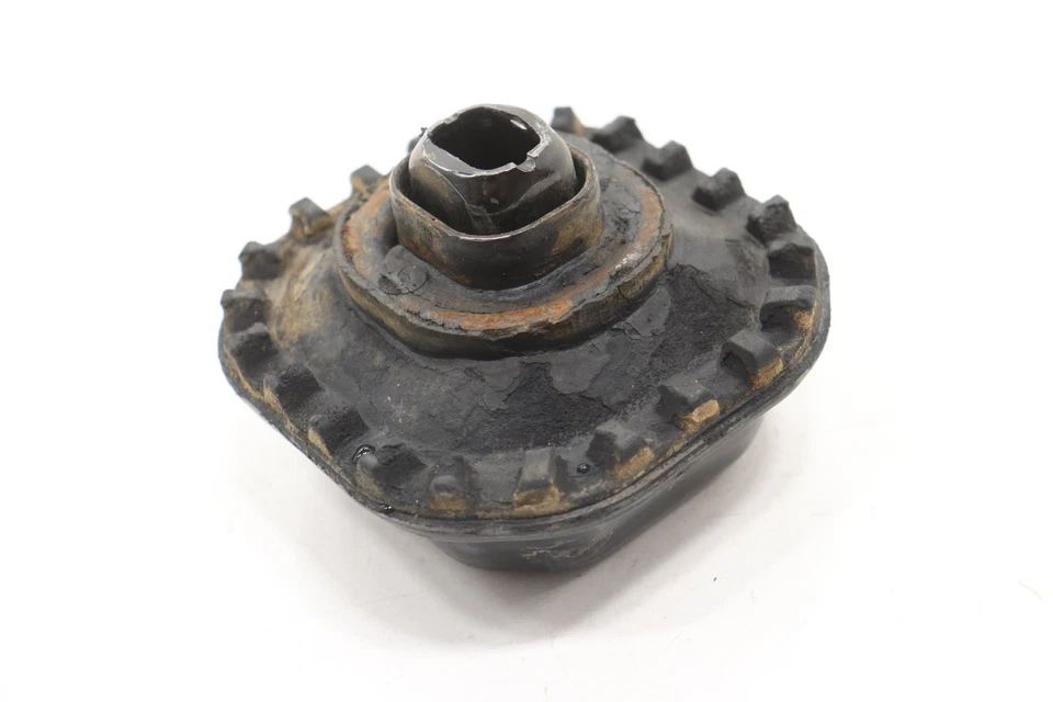 GMC SAVANA 3500 2002-2024 delantero derecho superior carrocería montaje cojín OEM Foto 4 de 4