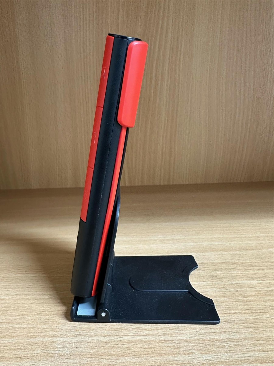 Nokia 5710 Xpress Audio 4G Black Unlocked With Built-In Earbuds