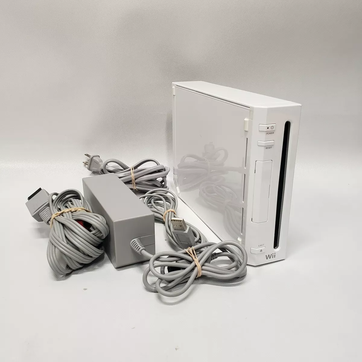 Nintendo Wii RVL-001 (USA) White Game Console Bundle ( No Motion Sensor)