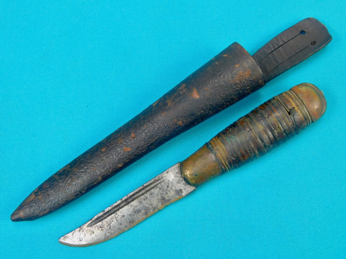ＰＵＵＫＫＯ　ＫＮＩＦＥ（ビンテージ） Vintage Antique Old Finnish Finland Puukko Knife w/ Sheath