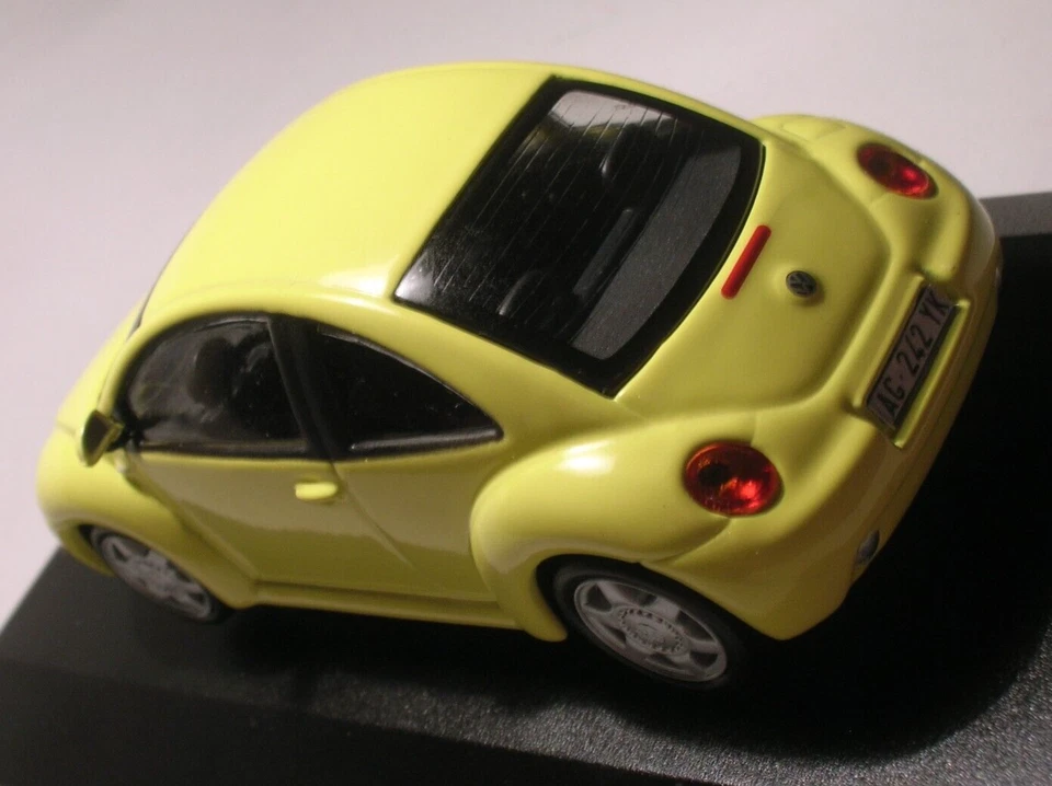 VW Volkswagen Nuovo Maggiolino scala 1/43 new beetle - Immagine 2 di 4