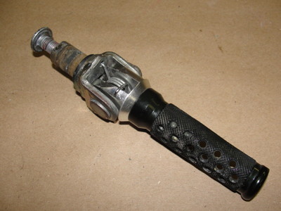 99 KAWASAKI ZX 600-G LEFT SIDE FRONT DRIVER FOOT PEG ZX600 | eBay