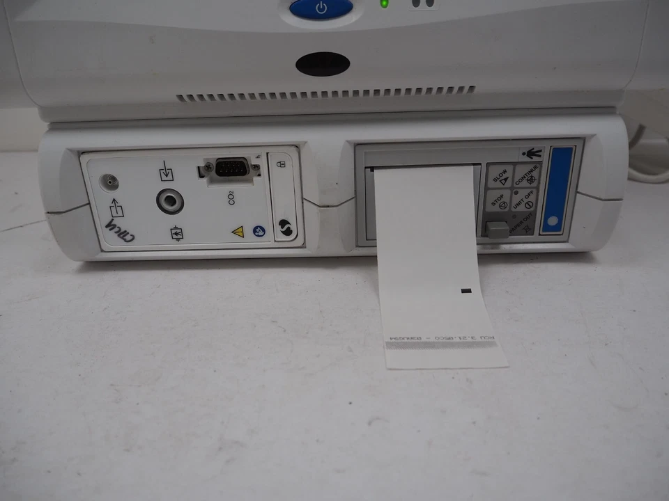 Spacelabs Ultraview SL2600 显示器带 92517 Capnography CO2 模块 Oximax SpO2 — 第 3/4 张图片