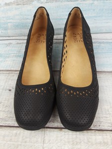 naturalizer brina laser cut wedge pump