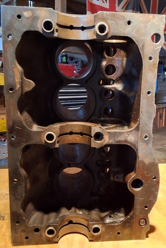 Bloque de motor Austin Mini 850cc MOWOG #2A944 diámetro estándar - nunca se ha trabajado - granero - Imagen 16 de 16