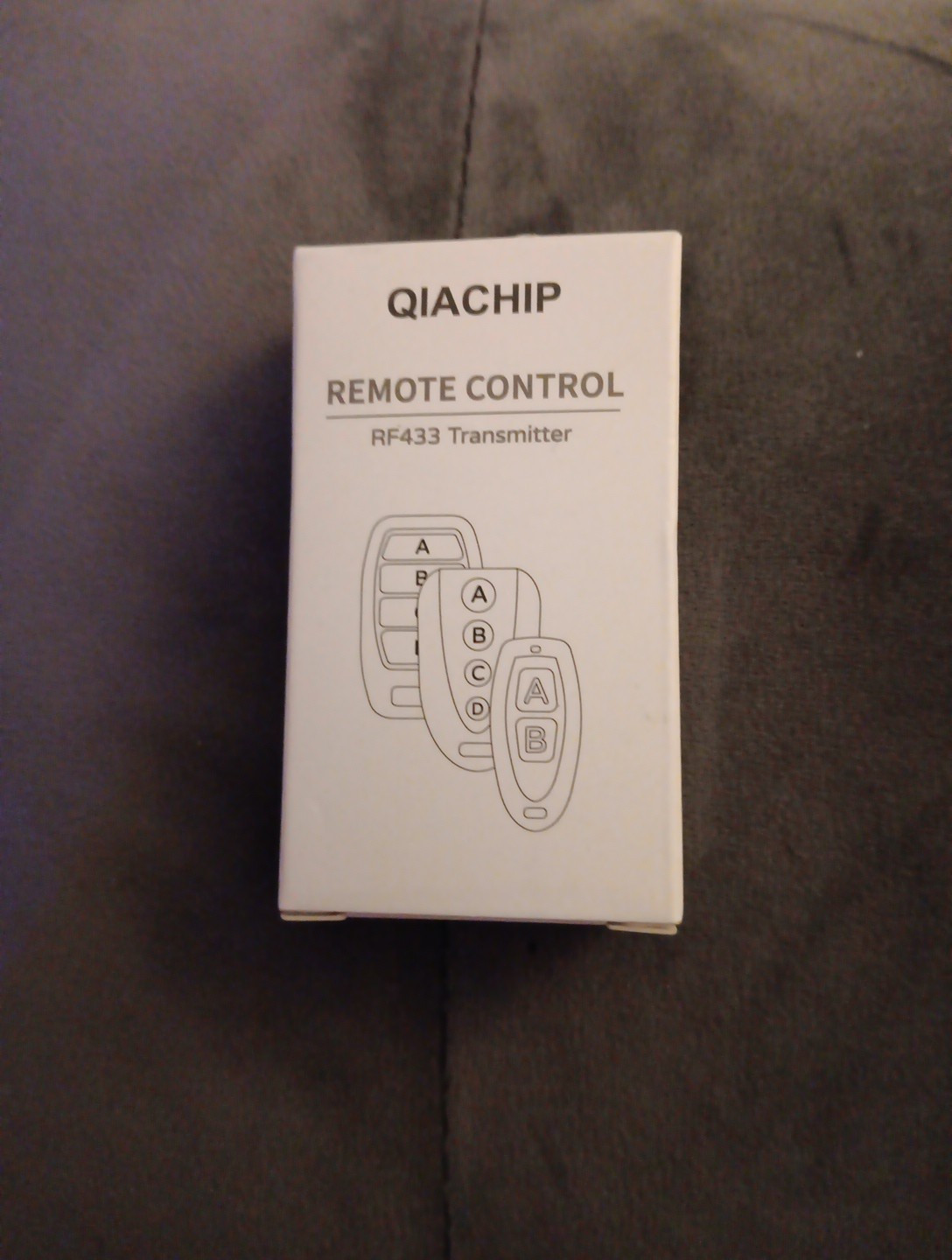 QIACHIP RF-433 Remote Control Transmitter with A & B Buttons for Wireless Signal Transmission