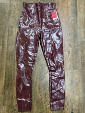 Leggings Spanx in ecopelle verniciata rosso rubino lucido liquido nuovi con etichette taglia small
