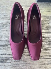 Cosy Island Women's RefinEdge Heel Burgundy Size 8 Brand New In Box