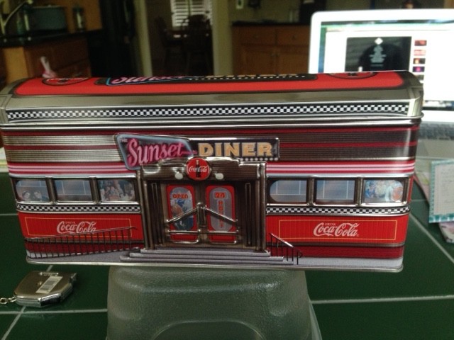 COCA COLA "SUNSET DINER" DECORATIVE DISPLAY TIN