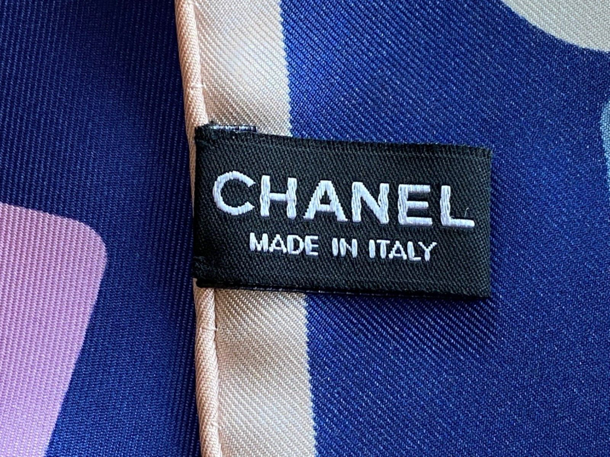 【CHANEL 】スカーフ　ブルー55cm×55cm CHANEL 】スカーフ ブルー55cm×55cm CHANEL 】スカーフ ブルー