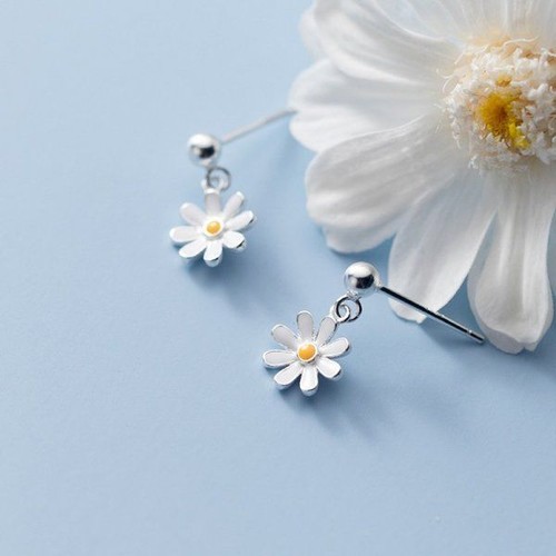 Daisy Flower Stud Earrings - Alloy Push Back Earring Asymmetrical Zinc Jewelry - Picture 23 of 32
