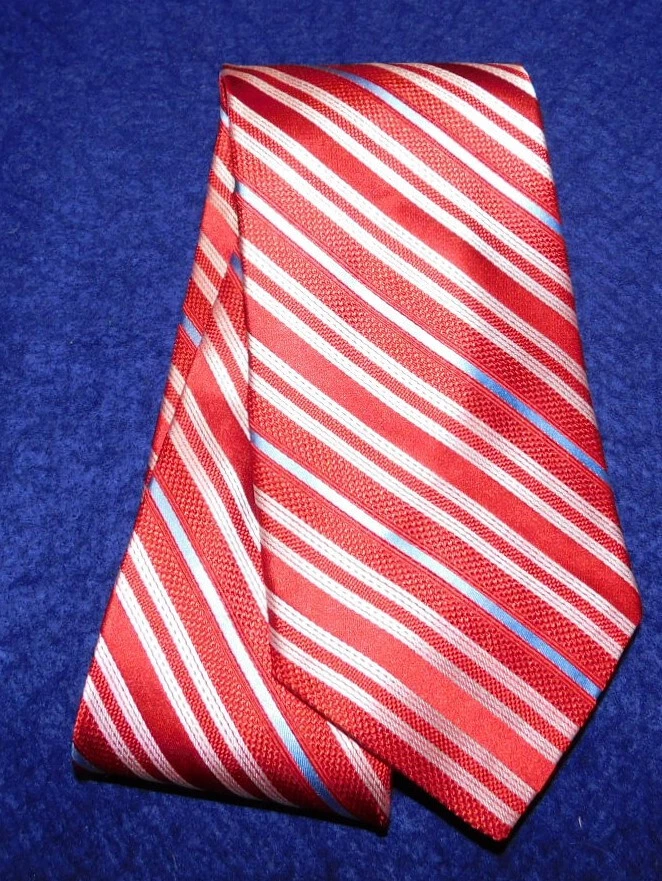 CORBATA A RAYAS DANIEL CREMIEUX HECHA EN EE. UU. ROJO/AZUL/BLANCO - CORBATAS - CORBATAS PARA EL CUELLO. Foto 2 de 3