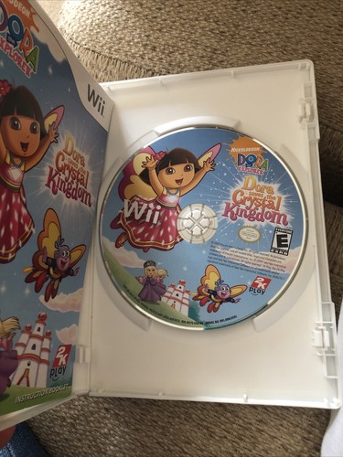 Dora the Explorer: Dora Saves the Crystal Kingdom for Nintendo Wii Complete - Picture 2 of 4
