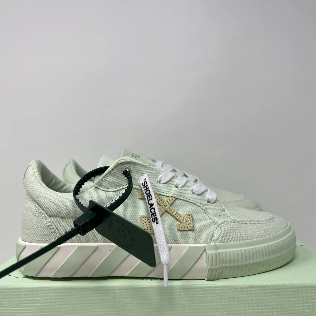 Off White Virgil Abloh Women s Canvas Sneakers Size 37 EU 7 US Green