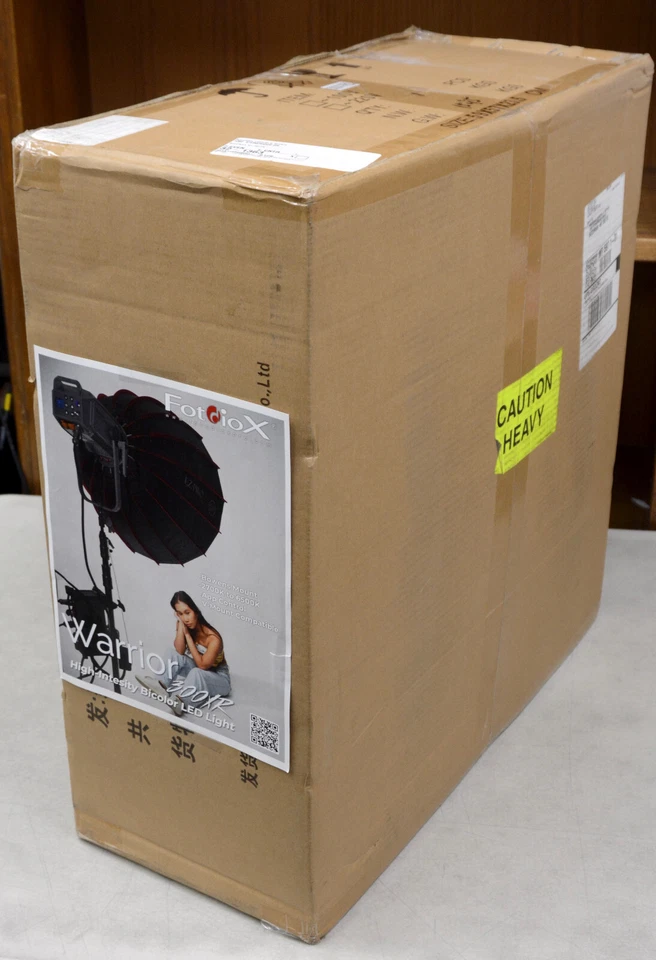 FotoDiox Pro Warrior 300 XR High Intensity Bicolor LED Light - New In Box - Image 4 of 4