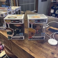 Funko Pop! Vinyl: The Big Bang Theory 836 And 832 Raj & Leonard W/soft Protect