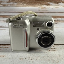 Nikon COOLPIX 775 2.1MP Digital Camera ONLY NO Battery or CHARGER