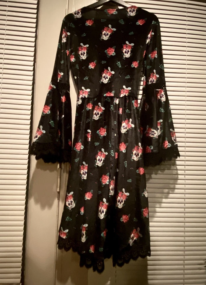 Gothic Black Velvet Sugar Skull Floral Lace Trim Dress Costume Halloween Small - Image 3 of 4