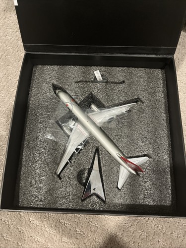1:200 Gemini Northwest Airlines NWA A320 N354NW (One Antenna Missing) RARE - Picture 2 of 6