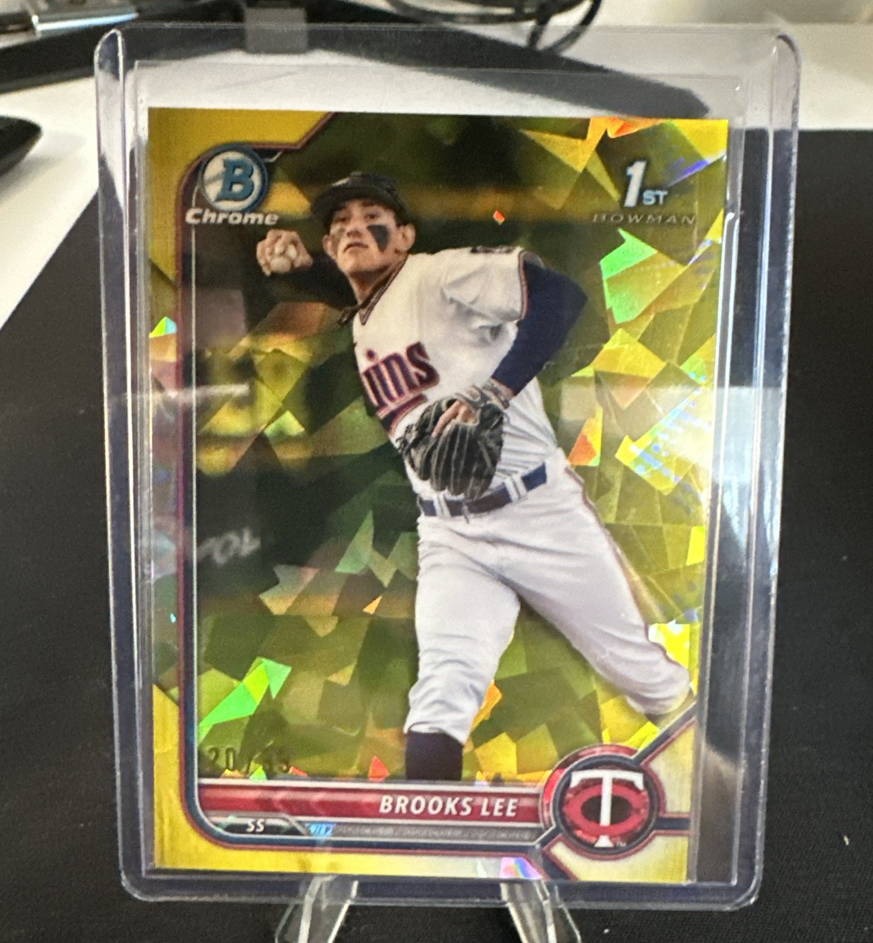 Brooks Lee 2022 Bowman Sapphire Yellow Refractor /99 Twins #BDC-153 *1st Bowman*
