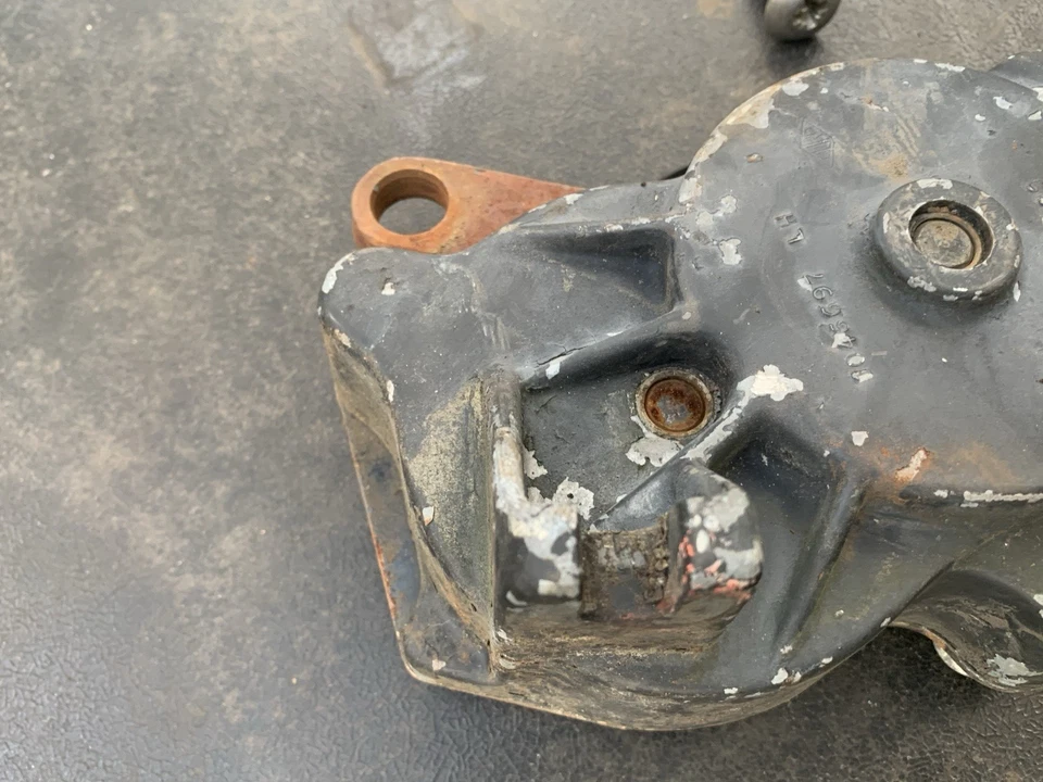 1971 ONLY GM Scissor Top Gearboxes L R Eldorado Caprice Centurion Convertible - Image 4 of 4