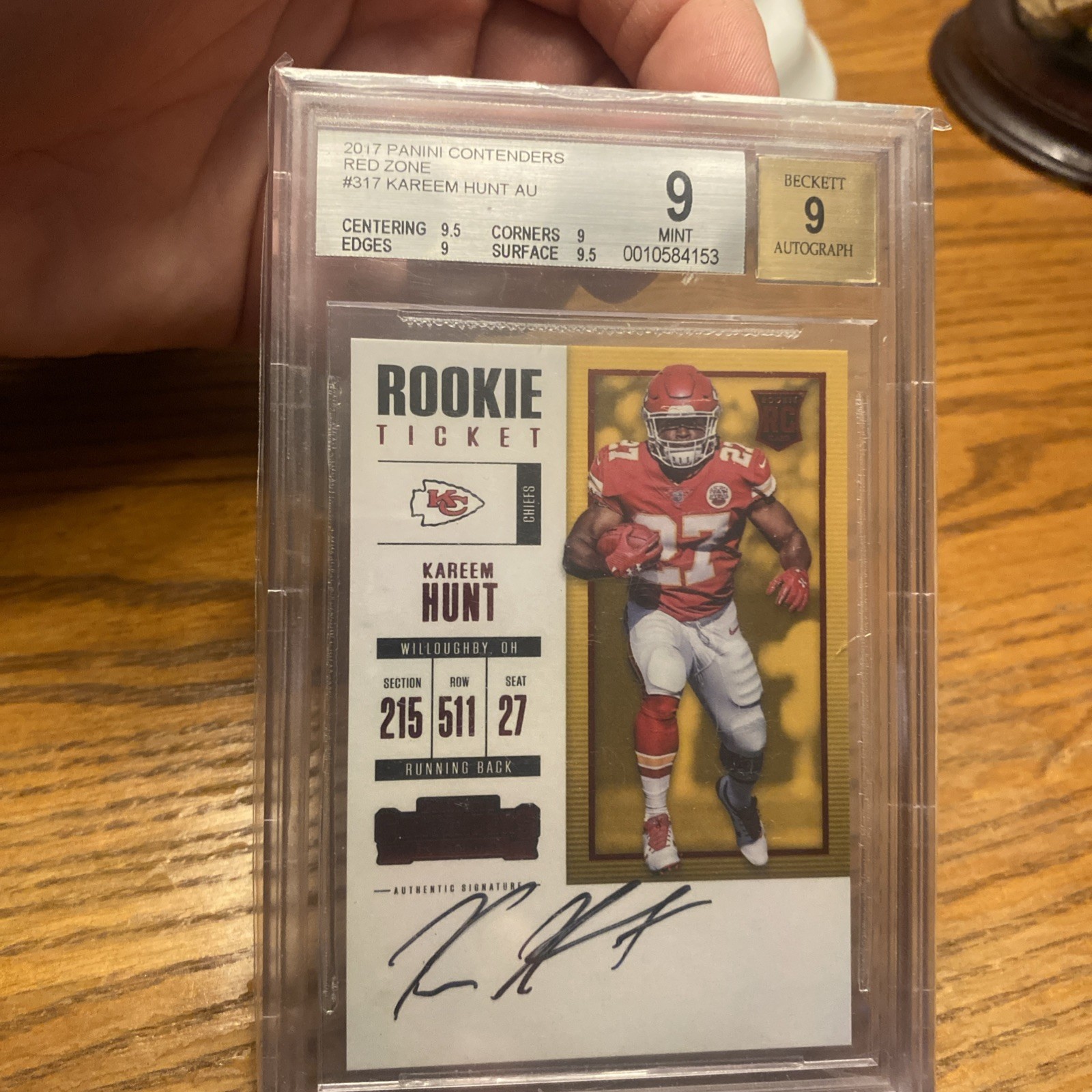 Kareem Hunt Panini Contenders #317 Autograph-Red Zone