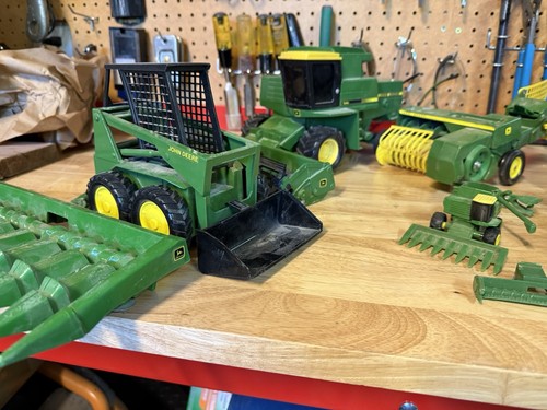 John Deere Diecast Tractor Lot - Picture 3 of 13