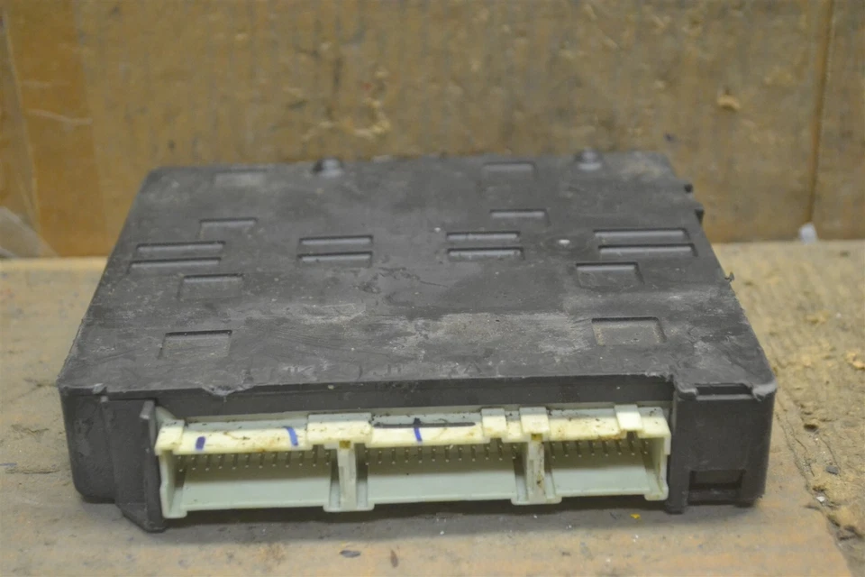 Módulo de control de carrocería Buick Rendezvous 2004-05 BCM OEM 10329374 614-2D6 Foto 4 de 4