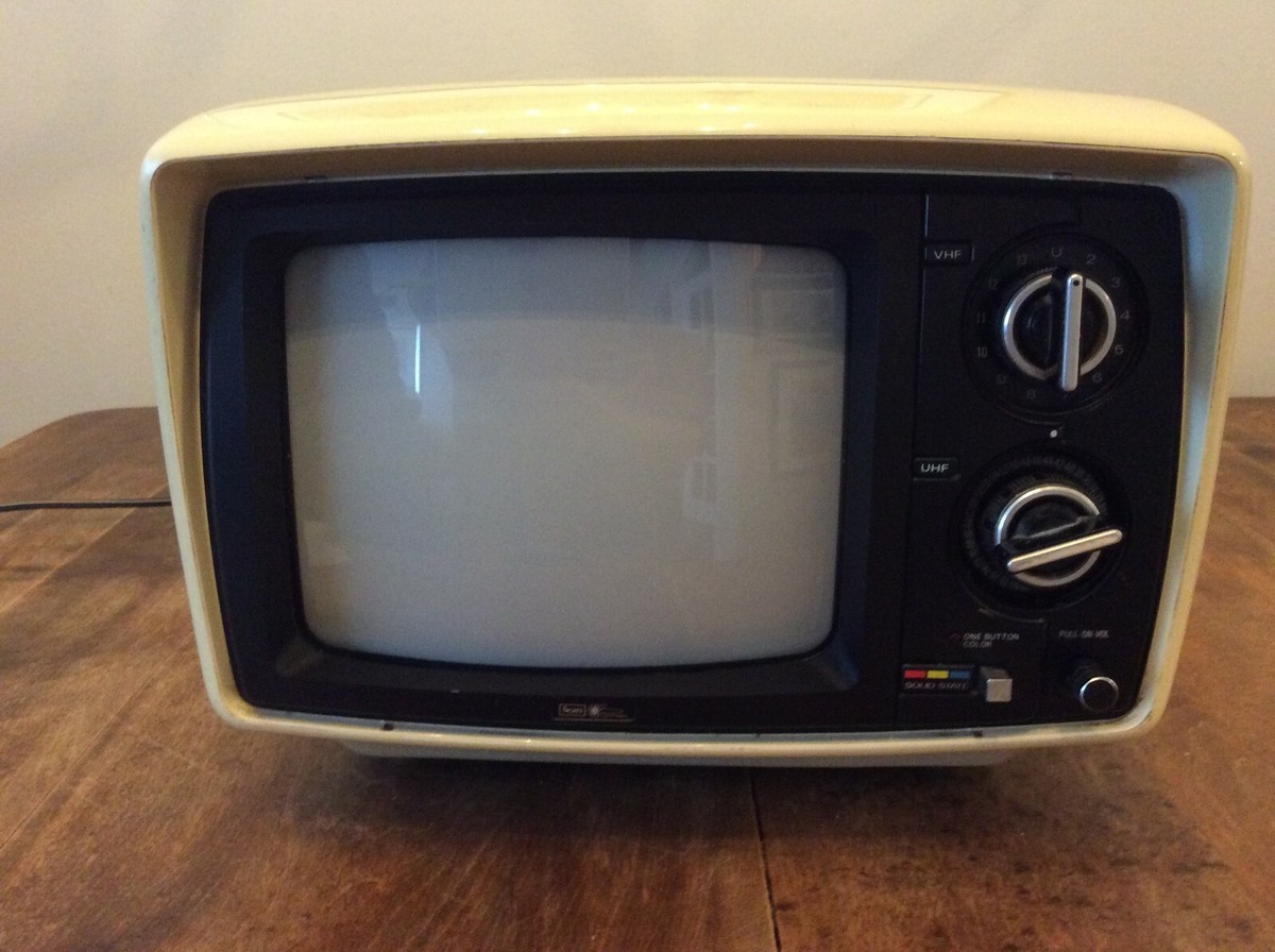 Vintage Color TV Sears Electronics 1977 made in Japan SANYO in